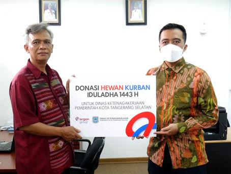 Argon Peduli Salurkan Donasi Hewan Kurban ke Dinas Ketenagakerjaan Tangerang Selatan